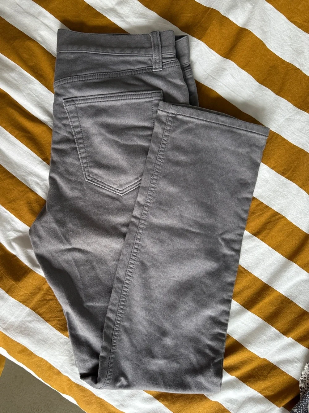 Banana Republic Men’s Light Gray Chinos 32x30